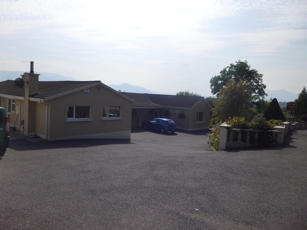Reeks View Bed and Breakfast Teernaboul Buitenkant foto